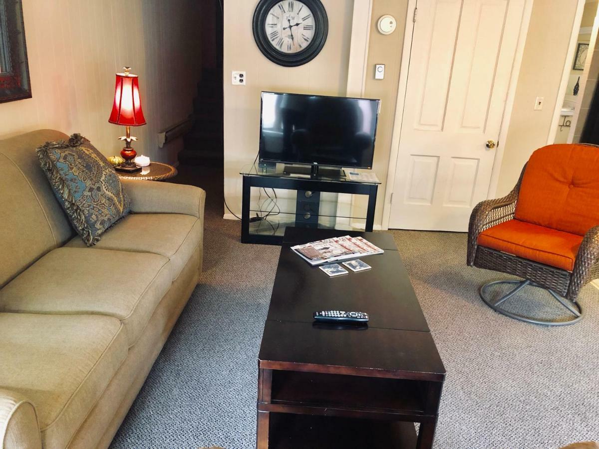 Galena Penthouse Overlooking Main Street With Free Off Street Parking Exteriör bild